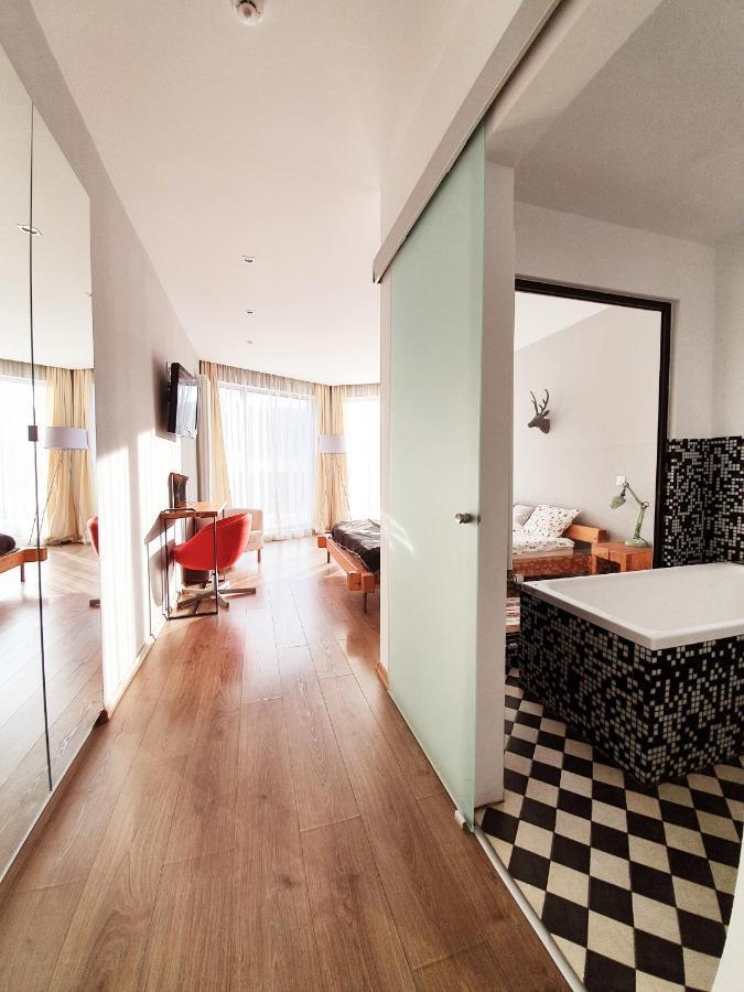 Villa Swiss 萨彻勒 外观 照片